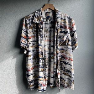 Montage Hawaiian Patterned Tee Large - New